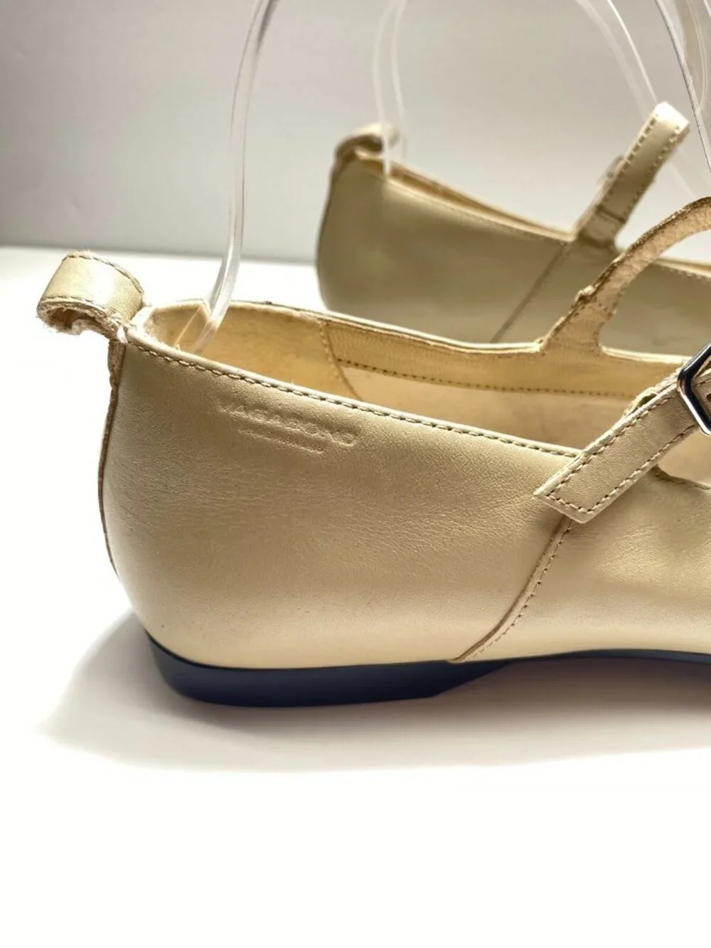 Vagabond Shoemakers WOmens Delia Mary Jane Flat Off White Leather Sz 38